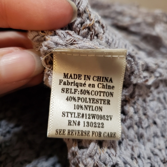 Very J size Small Fringe sweater - Picture 8 of 9